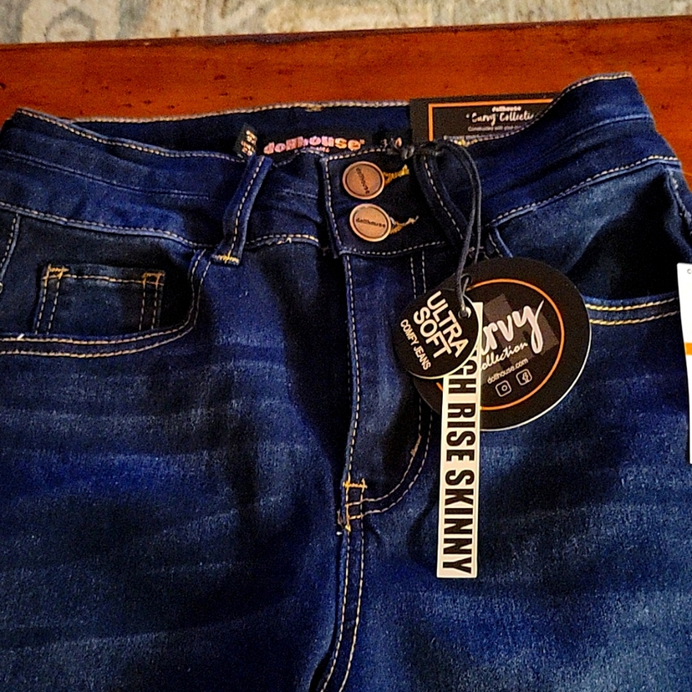 Dollhouse skinny jeans size 3/4 dark blue